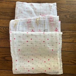 Aden and anais swaddles, excellent condition, no stains